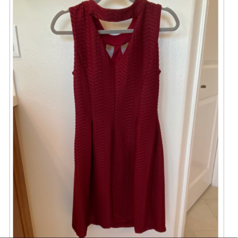 Dress - Picture 2 of 2
